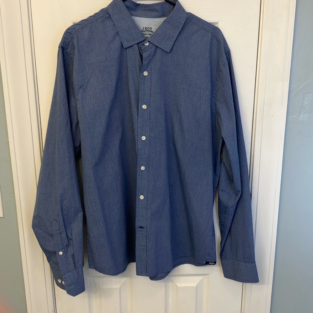 IZOD Saltwater Classic Button Down
